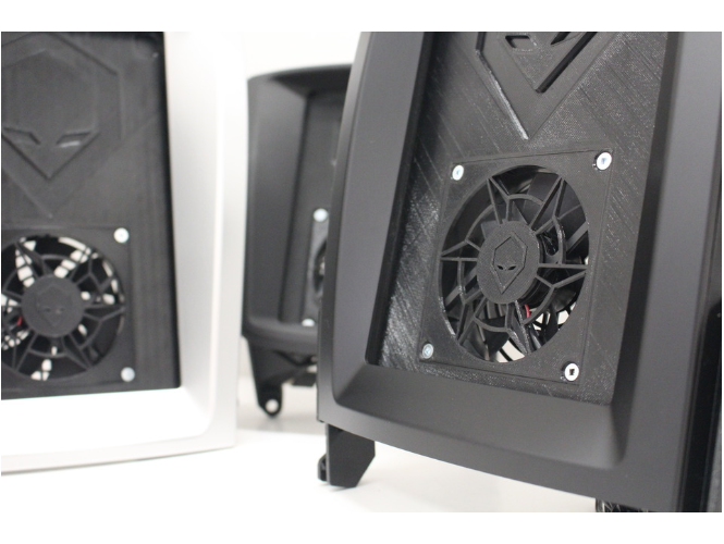 We are pleased to announce the availability of an upgrade kit for those who have previously purchased the MK2 Plastics for their Genesis, 350Z, 370Z, or G35. The kit features a 5V fan, specifically designed to accommodate those in hot climates and ensure optimal temperature control for their tablet.