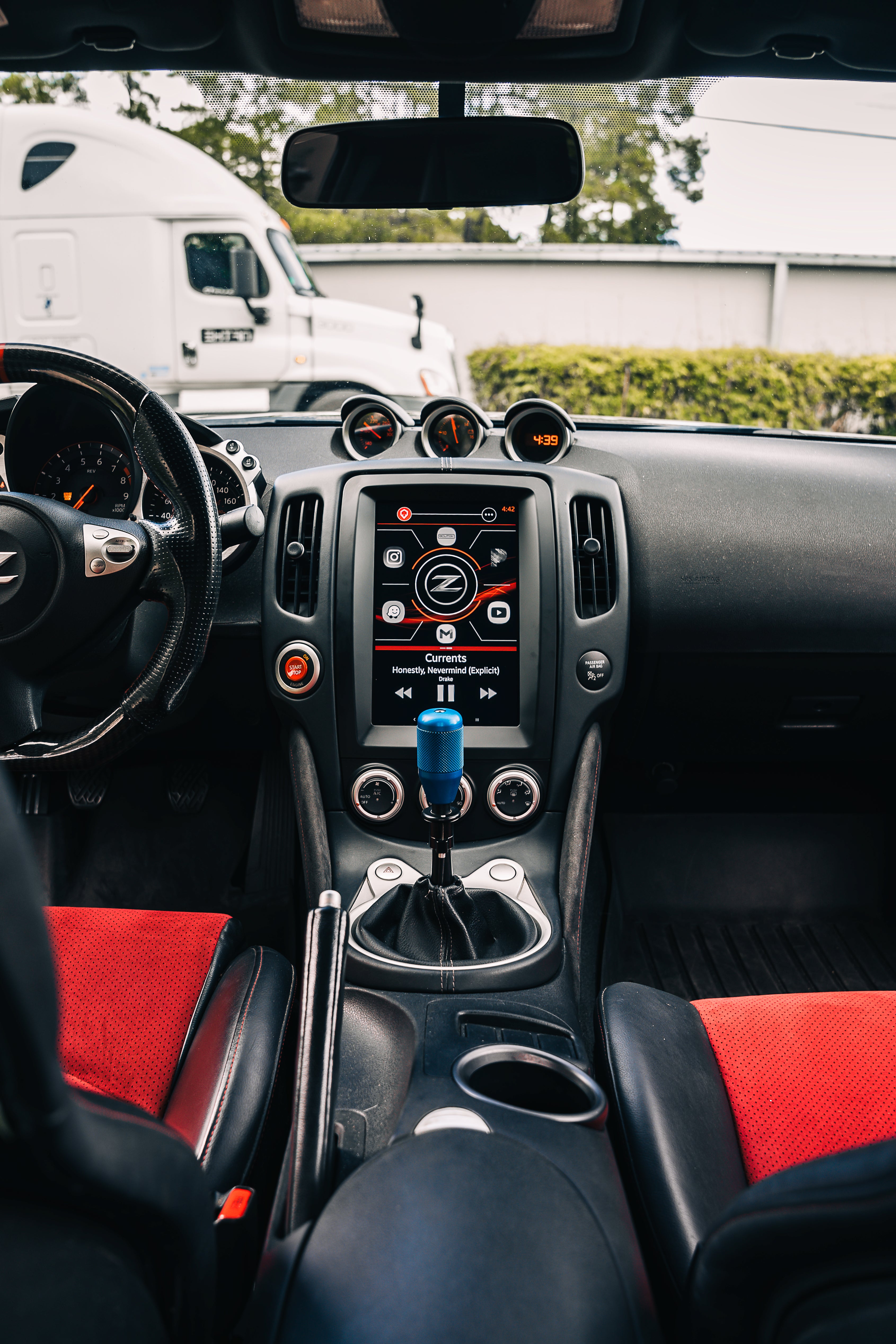 Nissan 370z Android Tesla Tablet